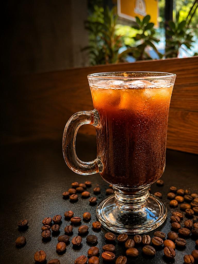 Café gelado com gelo